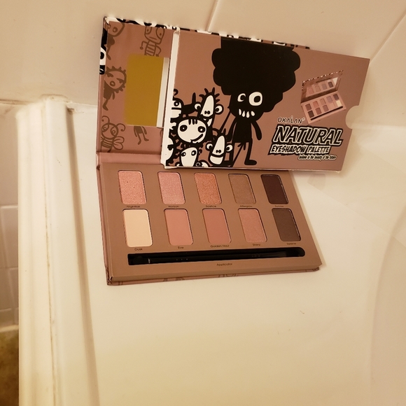 Eyeshadow palette by okalan - Picture 2 of 3